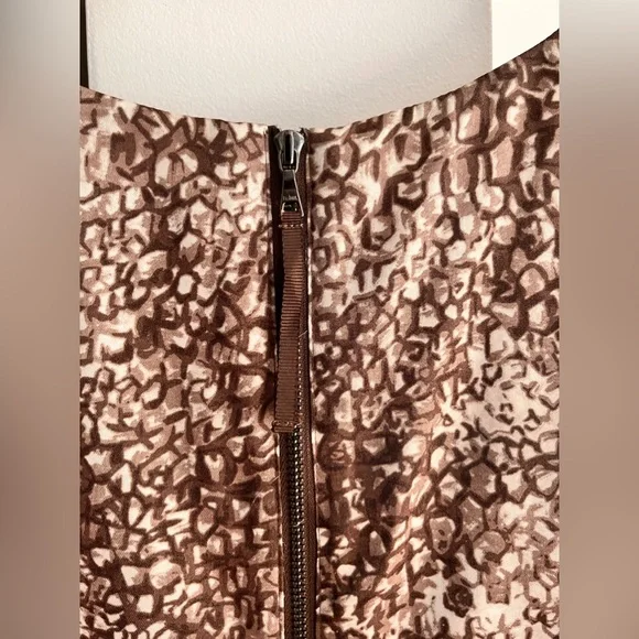 ANN TAYLOR LOFT Tan/Off White Front Ruffle Sleeveless Midi Dress - Picture 4 of 6